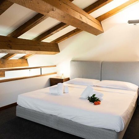 Domus Verona - Magnifiche Residenze San Fermo 外观 照片